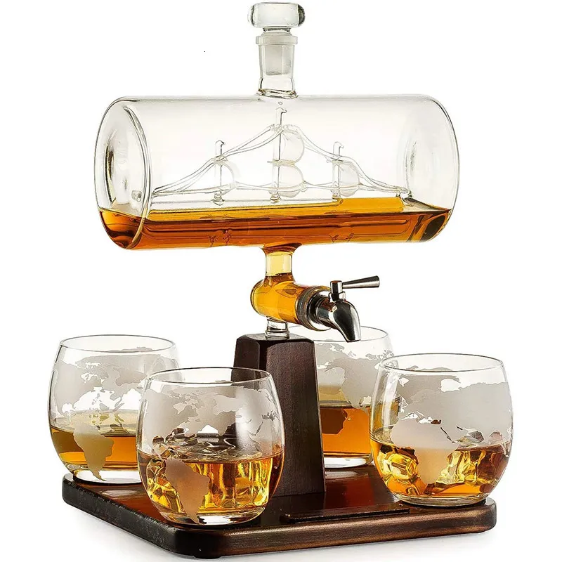 Wine Glasses Antique Boat Shape Whisky Decanter Set with 4Glass Cup Red Bottle Drink Liquor Bourbon Vodka Brandy Cognac Rum Gin 230628