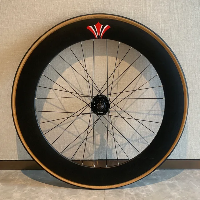 Cykelhjul spårar Fixie Cykelhjulsvansar Rim Hight 70mm fram bak 32 timmar nav Enkel hastighet cykelhjulset aluminiumlegering med 700C däck 230628