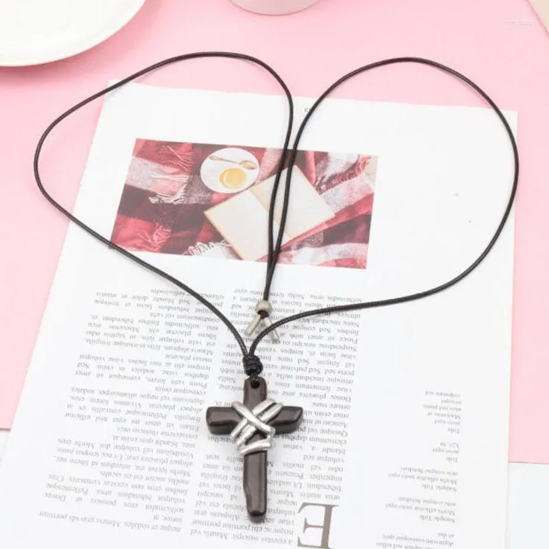 Pendentif Colliers WEIYU Alliage Bois Croix PU Cuir Corde Long Collier Déclaration Collier Pour Femmes Hommes Bijoux Religieux