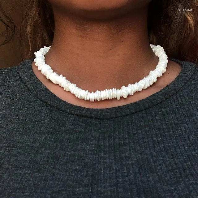 Choker Chokers White Puka Beach Shell Irregular Necklace Chips Seashell Necklaces Female Bohemian Hawaii Jewelry For Women And GirlsChokers