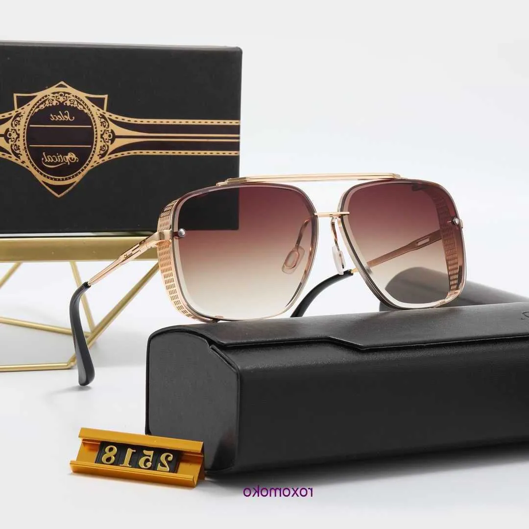 2023 Mode Eyewear New Mach Six Style Gradient Pilot Solglasögon Män Kvinnor Vintage Brand Design UV400 Sun Glasses Dita 8M4S