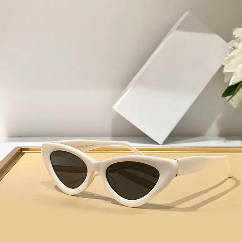White Cat Eye Solglasögon Addy/S Kvinnor Summer Sunnies Gafas de Sol Designers Solglasögon Shades Occhiali Da Sole UV400 Eyewear