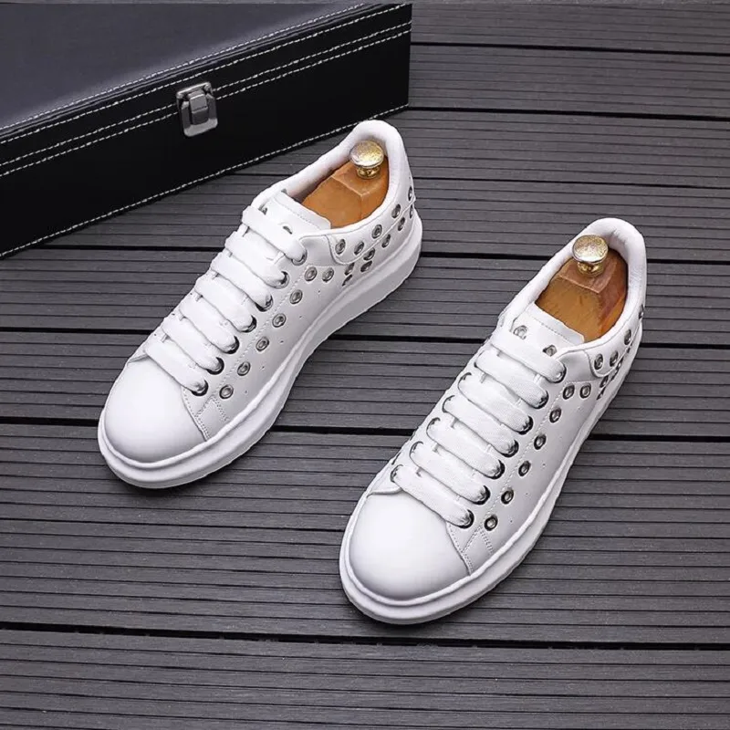 New Trendy Mens Designer Small White Shoes Korean Version Thick Sole Sports Casual Shoes Breathable Board Shoes 1AA2