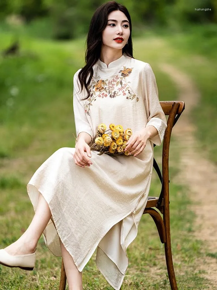 vintage floral embroidered dress Vintage Designer High Quality V Neck Floral Embroidery Elegant Dress Green / S main image 1