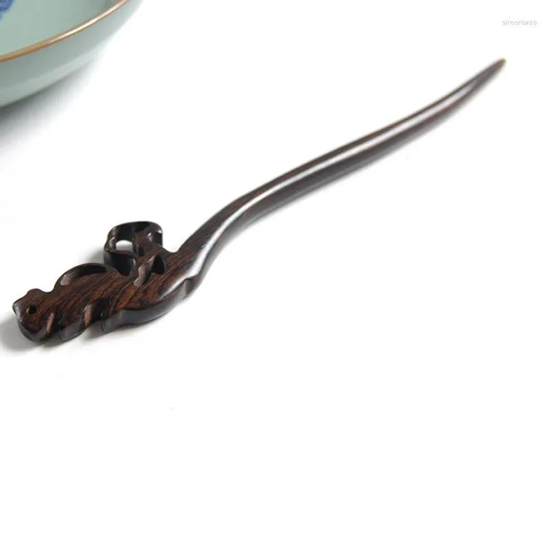 Pinces à cheveux rétro épingle à cheveux bâtons pour femmes en forme d'écureuil en bois chinois Hanfu Accessoreis Vintage chignon fourchettes baguettes