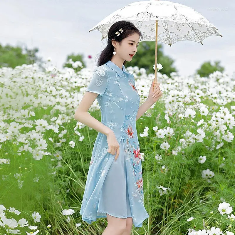 Etniska kläder 2023 Spring Summer Chinese Cheongsam för kvinnor Composite Lace Brodery Stand Collar Retro Qipao Young Girls