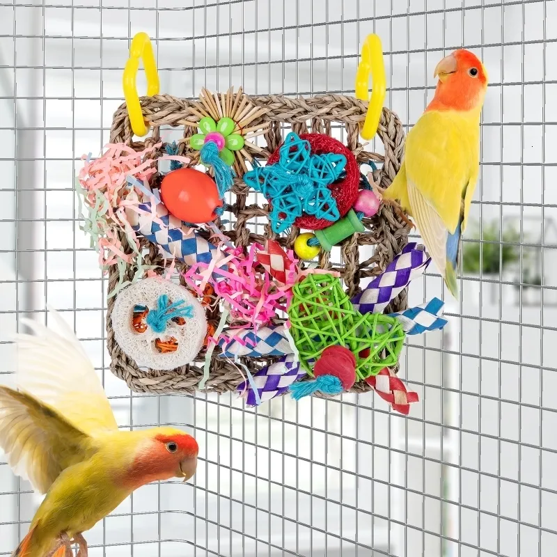 Andra fågelförsörjningar Säker papegoja Swing Toy Colorful Fivepointed Star Cage Chewing Toys 230627
