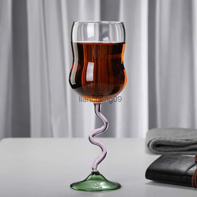 Spedizione gratuita Calice soffiato a mano in vetro borosilicato alto colorato vino rosso acqua caffè tazza di vetro L230620