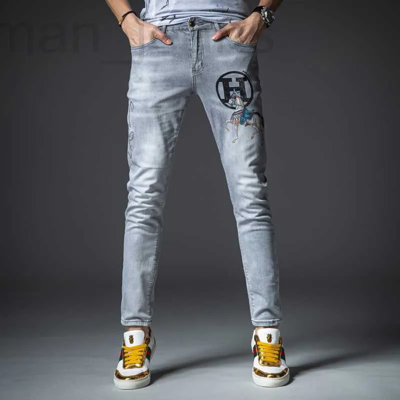 Men's Jeans designer European men's jeans slim fit light stone wash youth handsome printed war horse hot drill casual Leggings Z8JS