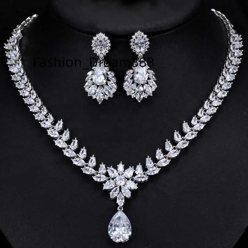 Luxury Silver 925 AAA Cubic Zirconia Jewelry Set Bridal Wedding Water Drop Dangle Stud örhängen Pendant Choker Necklace Set