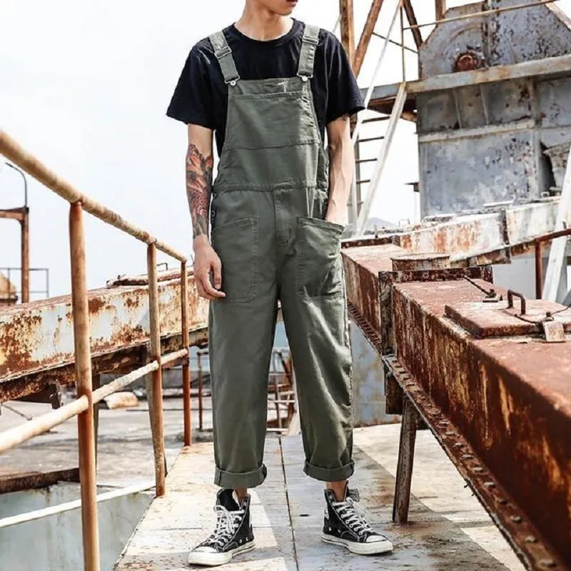 Mäns jeans 2023 Men Bib Pants Solid Color Casual Jumpsuits Streetwear Joggers Multi Pockets Fashion Suspenders last Overalls 230628