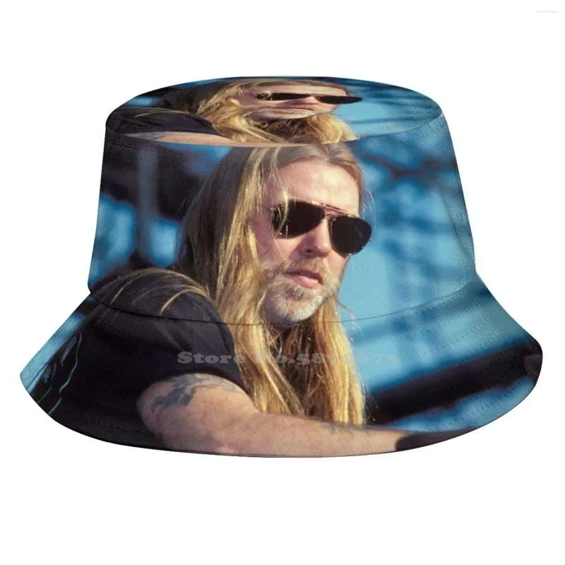 Berets Gregg Allman Color Pograph Print Bucket Hats Sun Cap zum Verkauf angeboten ist ein seltener Po von Musikern