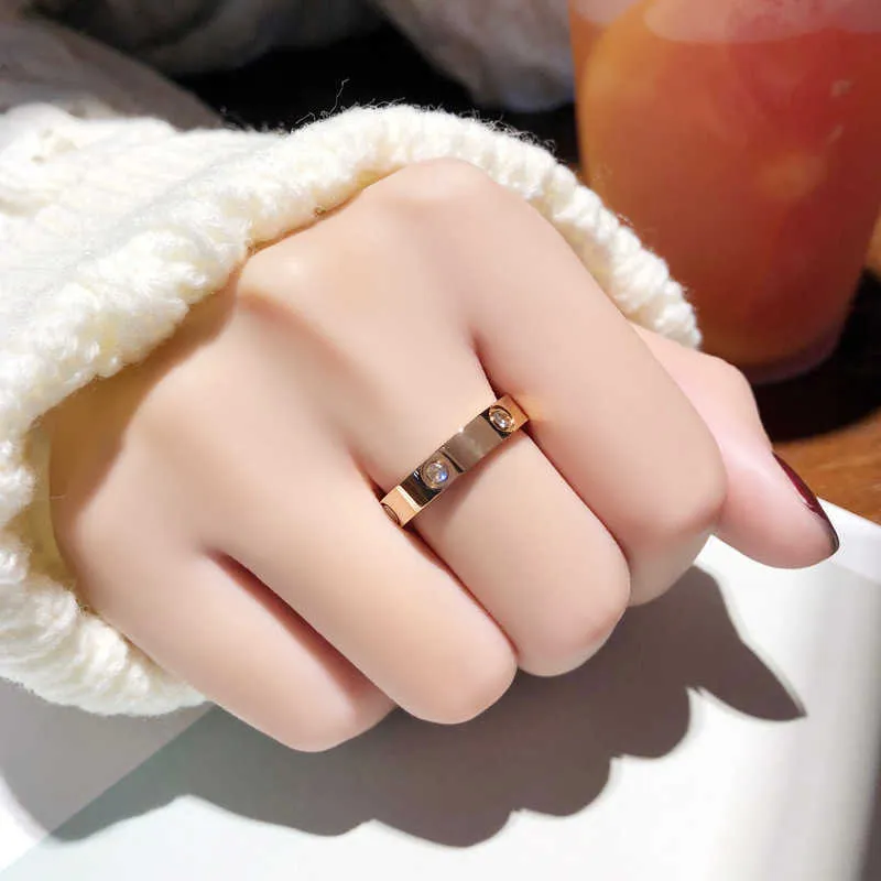 Designer charm carter samma stil sex diamant titanium stål par kvinnlig ring elegant och med inlagd rostfria smycken