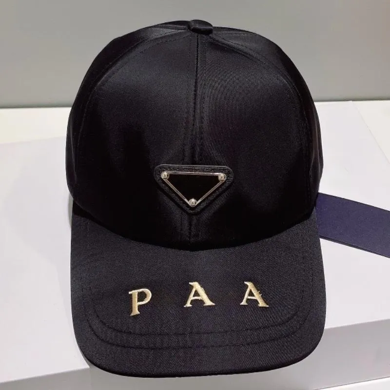 Nouveau créateur de qualité classique triangle et femmes Capuche de baseball Cap de base haut de gamme