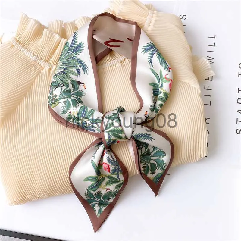 Bandanas 2022 Women Silk Scarf Luxury Print Skinny Hair Bands Neck Scarves Scrunchie Ladies Tie Ribbons pannband Bandana Accessories X0628