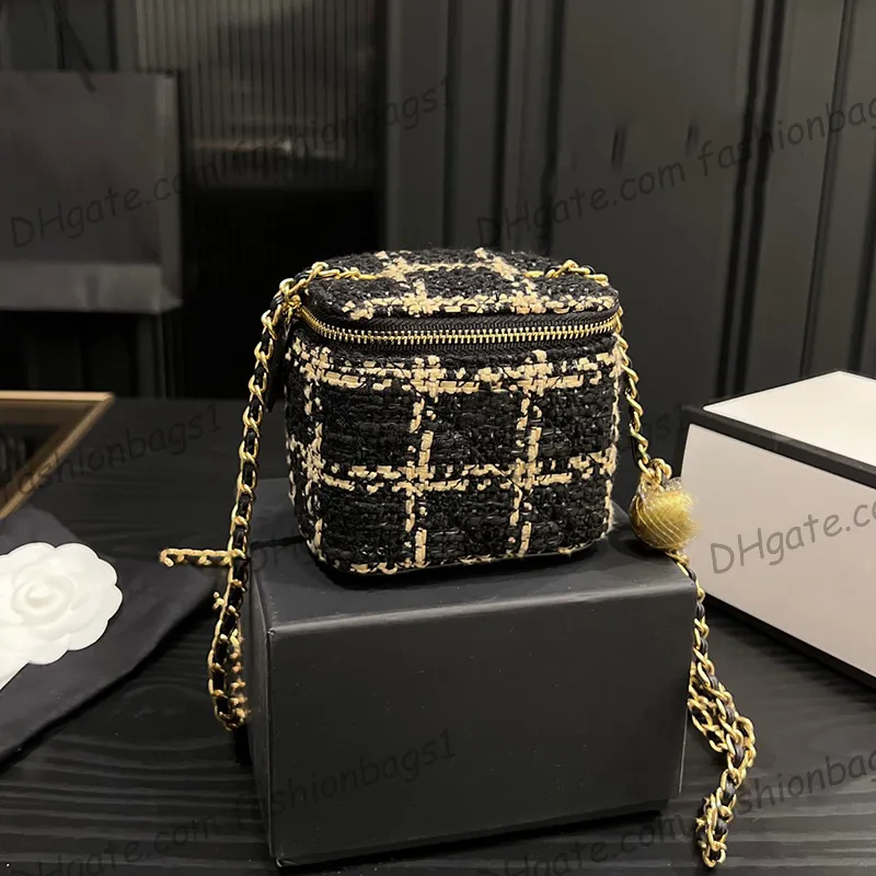 DHgate.com:Colorful Tweed Quilted Vanity Box Cosmetic Bag w/ Pearl  