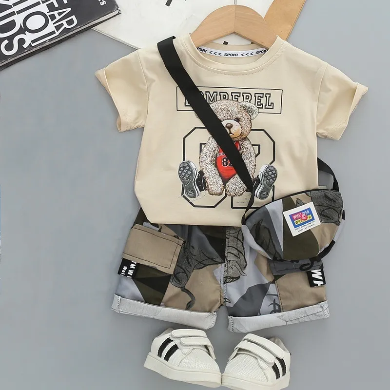 Conjuntos de Roupas Cool Kid Boys Summer Clothing Infant Outfit With Sunhat Fashion Cartoon T-ShirtShortsSaco 2pcSet Toddler Girls Clothing 230628