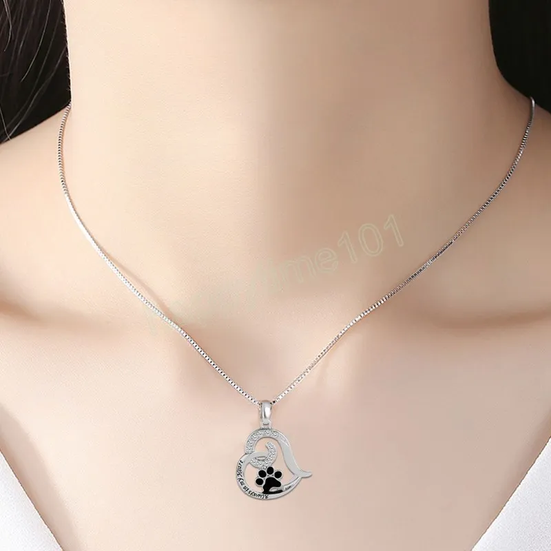 Charm Hollow Heart Shape Necklace For Women Girls Pet Lovers Rhinestone Cat Dog Paw Footprint Pendant Halsband smycken gåvor