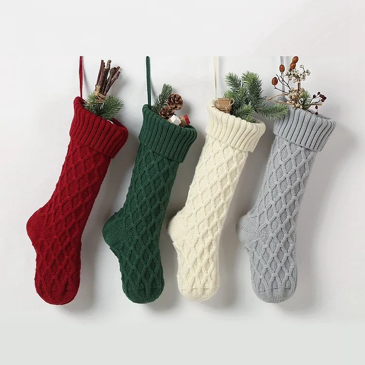 Personalisierte hochwertige gestrickte Weihnachtsstrümpfe, Geschenktüten, gestrickte Dekorationen, Weihnachtssocken, große dekorative Socken