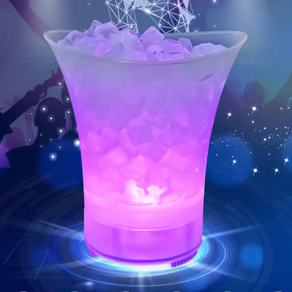 Ice Buckets And Coolers 5L Plastic Ice Bucket Waterproof with led lights Colorful Light KTV Nightclub Party Ice Bucket Barware for Party Gathering 230628