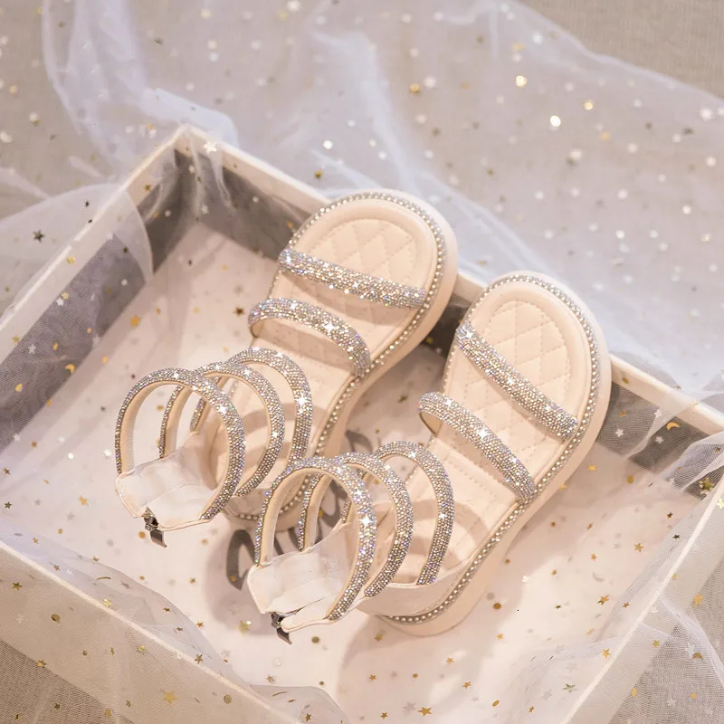 Сандалии Летние детские сандалии-гладиаторы для девочек Crystal Princess Solf Shoes Нескользящие дышащие модные детские сандалии для девочек 230628