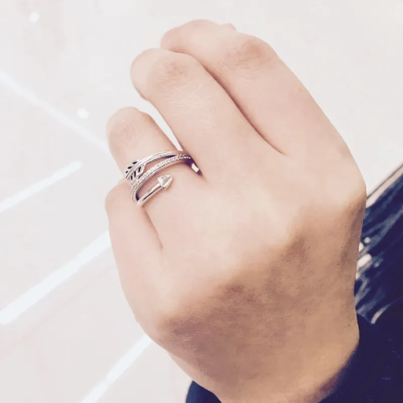 Wrap around sale arrow ring pandora