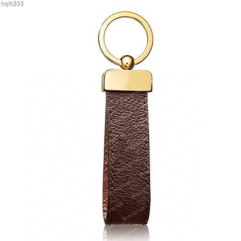 2023 Designer Keychain Key Chain Buckle Lovers Car Keychain Handgjorda läder Keychains Män Kvinnor Väskor Pendant Tillbehör 5 Färg 65221 med låda och dammväska