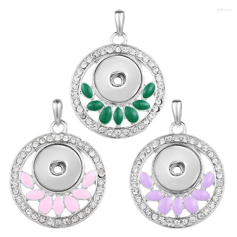 Colliers pendants Beauty Round Flower Flower Match Style Collier Snap 60 cm Chain de clé Fit 18 mm Boutons en gros XL0238