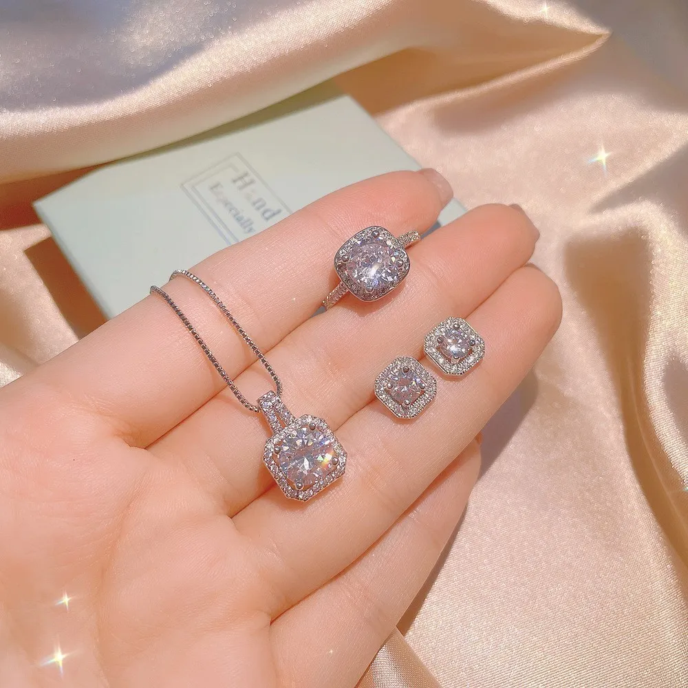 Conjuntos de joias de casamento 3 pçsConjunto de colar quadrado de cristal artificial brincos anel de recepção de noivado de luxo para amante 230627