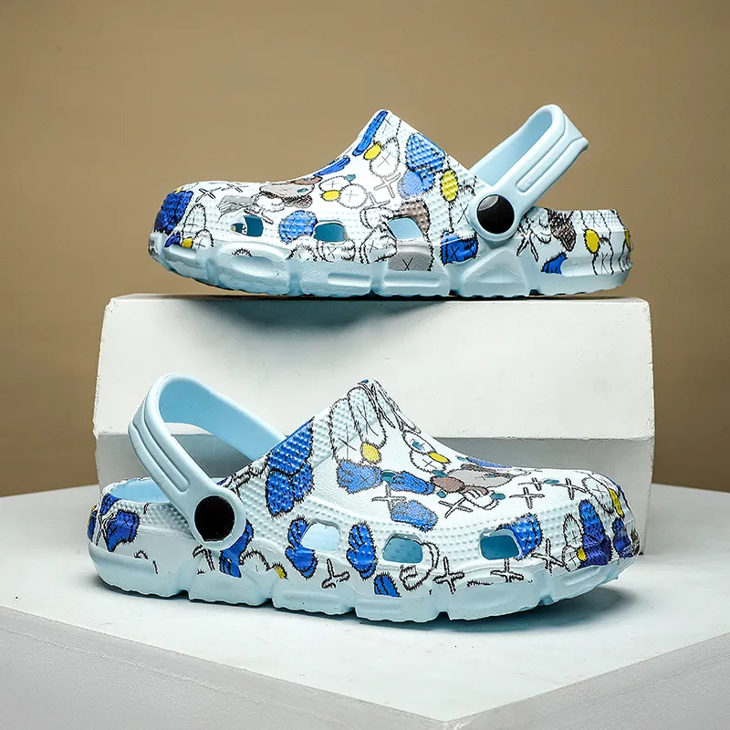 Sandali Moda Bambini Scarpe da giardino Ragazzi e ragazze Sandalo Cartoon Pantofole estive Bambini di alta qualità Zoccoli pittura traspirante 230628