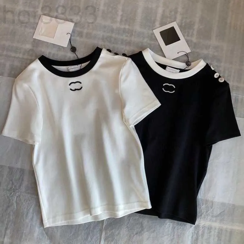 Camiseta de mujer Diseñador Camiseta de moda Base de manga larga Blanco y negro 2 colores Algodón de lujo Elástico Suave Comodidad Alta calidad FEWH