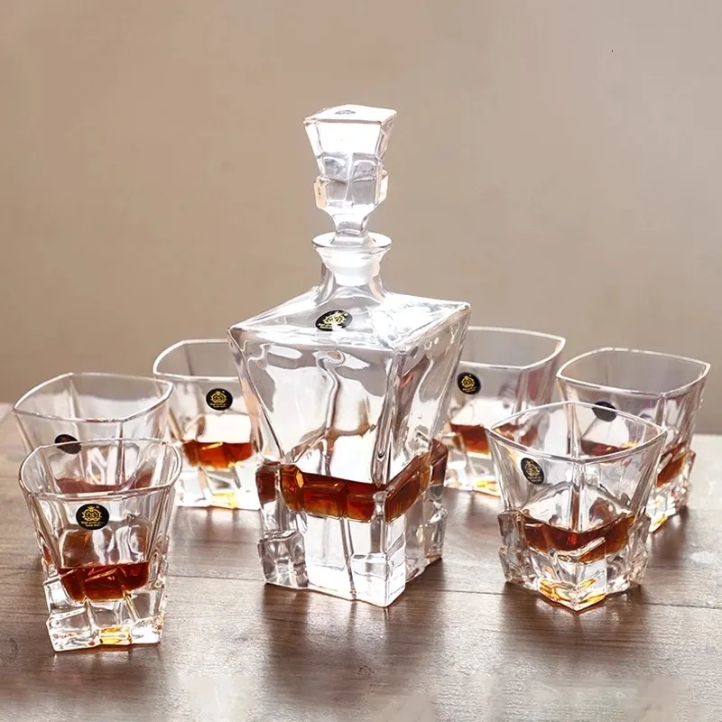 Van Well Set Di 24 Bicchieri Da Liquore Mannheim I 2 Cl In Vetro D 552081