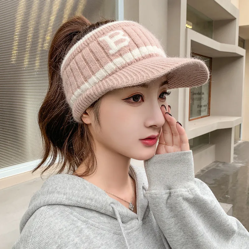 Ball Caps Windproof Hats For Women Autumn Winter Sports Empty Top Caps Female Knitted Warm Baseball Cap Fashion Running Golf Winter Hat 230628