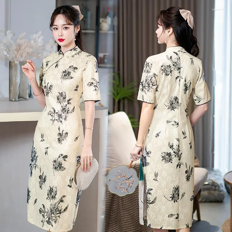 Vêtements ethniques chinois traditionnel été dentelle Qipao robe élégant rétro mince jeune amélioré Cheongsam pour les femmes vêtements