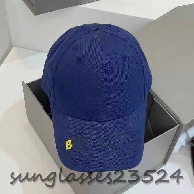 Boné de beisebol masculino e feminino com alfabeto clássico Snapback Cap Viseira ajustável ao ar livre Chapéu azul multicolorido de alta qualidade com bordado amarelo