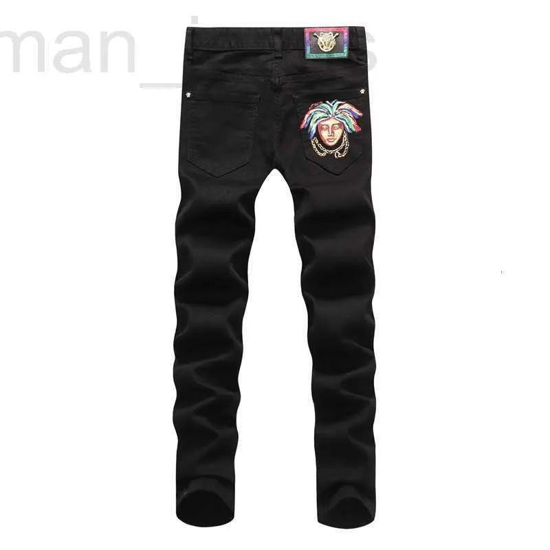 Jeans Masculino Designer Outono e Inverno Preto Puro Tecido Denim Casual Minimalista Cabeça Elástico Ajuste Justo Calças Pés Pequenos A7328 P3R2