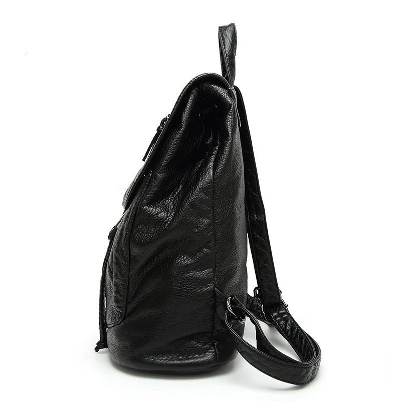 Stylish Leather Backpack for Women - Fashion Tassel Design  display picture 1