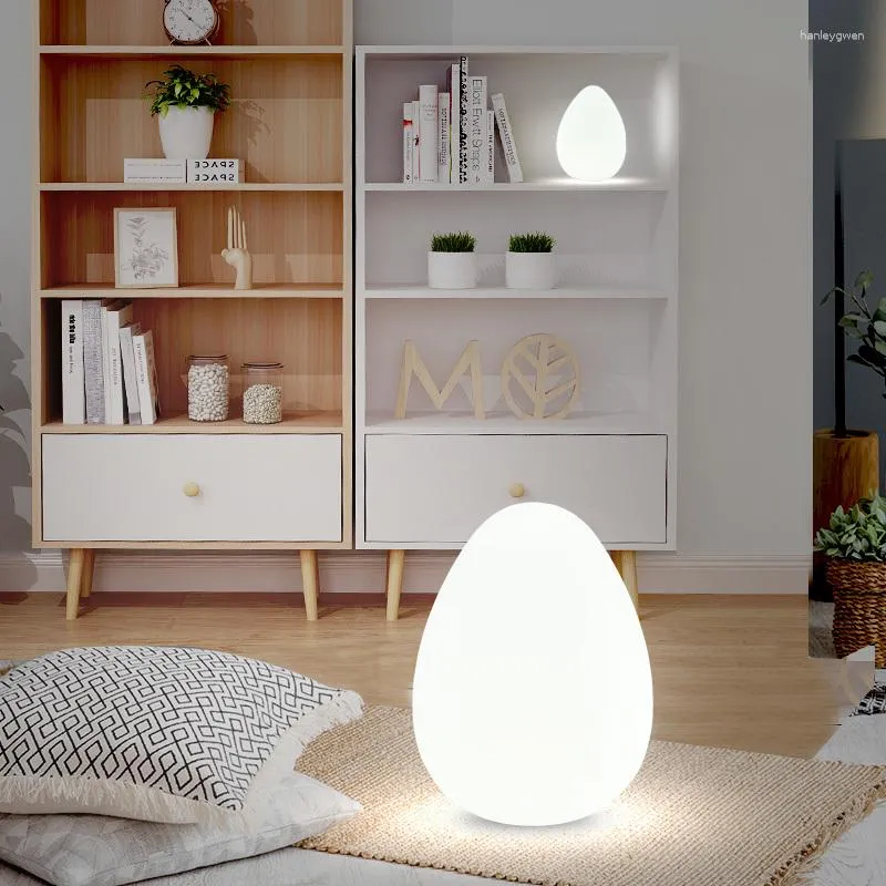 Stehlampen Nordic Lampe für Wohnzimmer Einfache Moderne Schlafzimmer Nacht Fernbedienung Vertikale LED Tisch Dekor Stand Licht