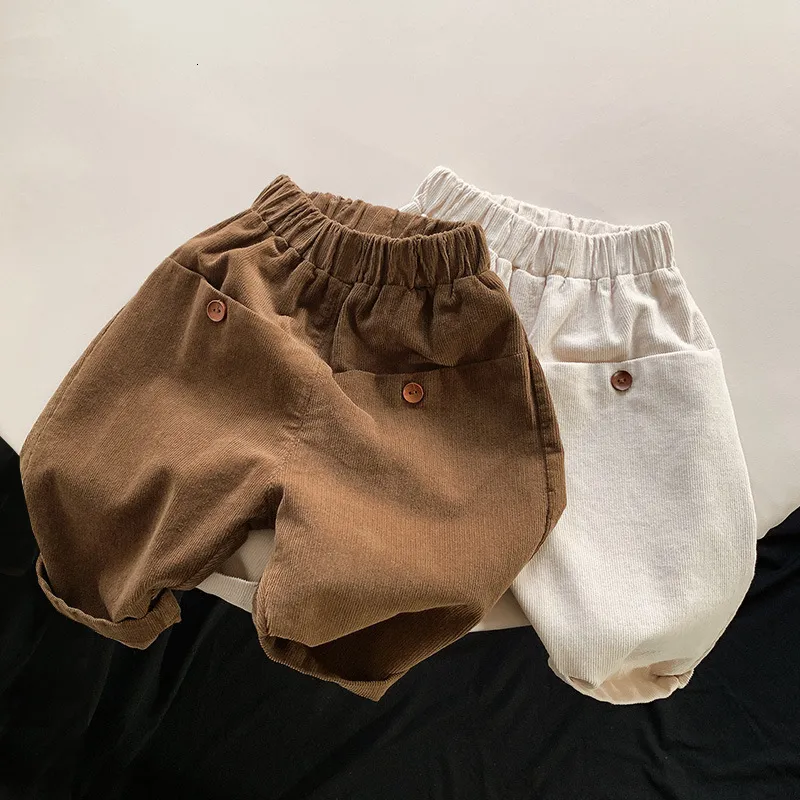 Spodnie 2023 Dziewczyny wiosenne ubrania dziewcząt Corduroy Casual Baby Foreign Style Los Long Johns 230625