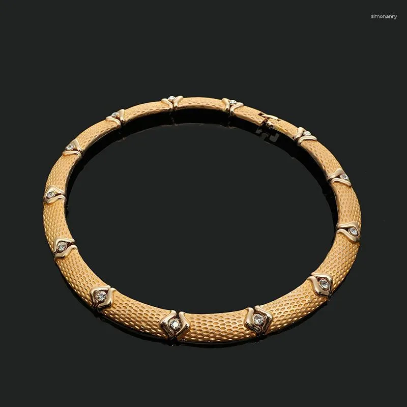 Collier boucles d'oreilles ensemble ZuoDi femme nigériane bijoux de mariage en gros Dubai or mode de mariée créateur de costumes africains Stre22