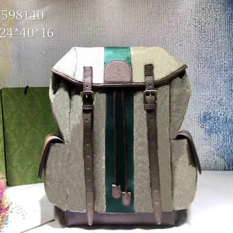 Designer uomo BackPack Lettere in pelle Zaino Borse a tracolla Classiche borse unisex Zainetto Borsa a tracolla multitasche in metallo borsa da viaggio borsa da montagna