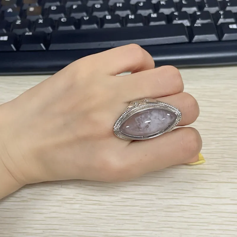 Anillo de cuarzo de cristal rosa ovalado de Color plateado antiguo a la moda, diseño geométrico grabado Vintage para mujer, joyería para fiesta y boda