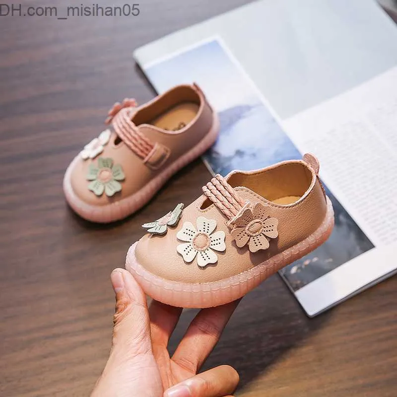 Flower Themed Soft Leather Little Walkers Shoes For Infant Girls 0