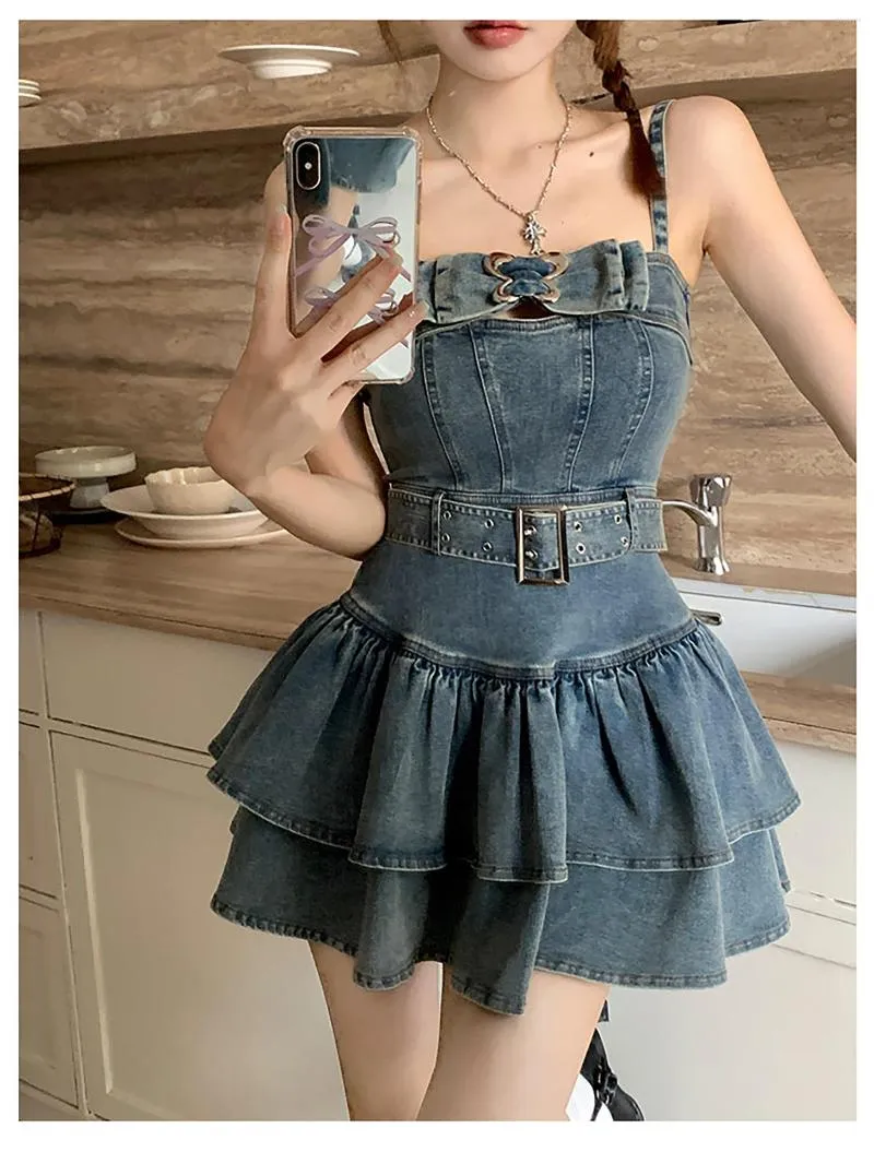 Casual klänningar kvinnor mode sexig y2k bow stitching strapless denim kort klänning chic kvinnlig ärmlös rufsad backless club mini mujer