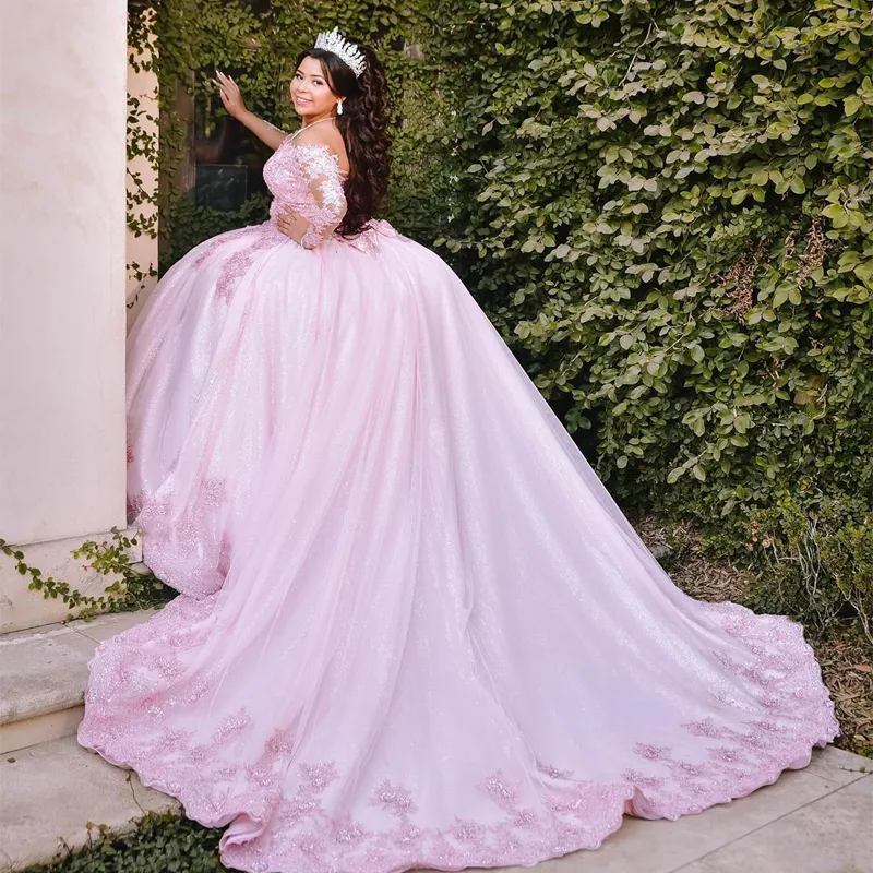 Abiti da quinceanera da ballo principessa lucida rosa per abiti da cerimonia con scollo a barchetta con spalle scoperte e perline Tulle 15 Gilrs