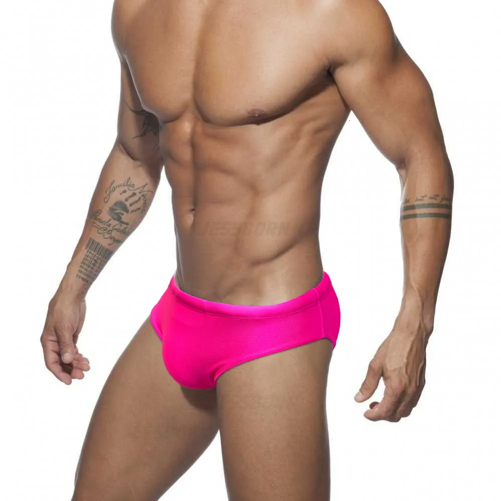 Men s Swimwear Sexy Mens Shining Nylon Quick Dry Swim Briefs Gay Low Waist Bathing Swimsuits Fashion Pad Push Beach Surfing Panties 230630