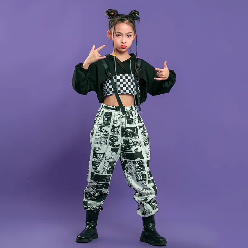 Conjuntos de roupas infantil hip hop moletom com capuz preto top cropped camisa de manga comprida streetwear estampado calça jogger para meninas traje de dança 230630
