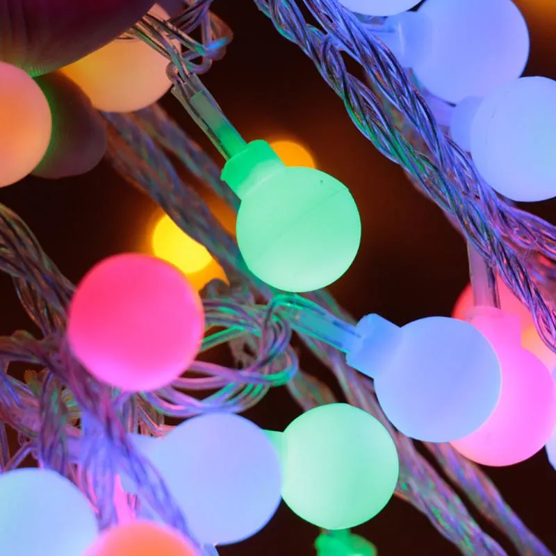 Strings 10M 100 LEDs Fairy Garland LED Ball Lichtslingers Waterdicht Voor Kerstboom Bruiloft Thuis Binnen Decoratie Batterij aangedreven