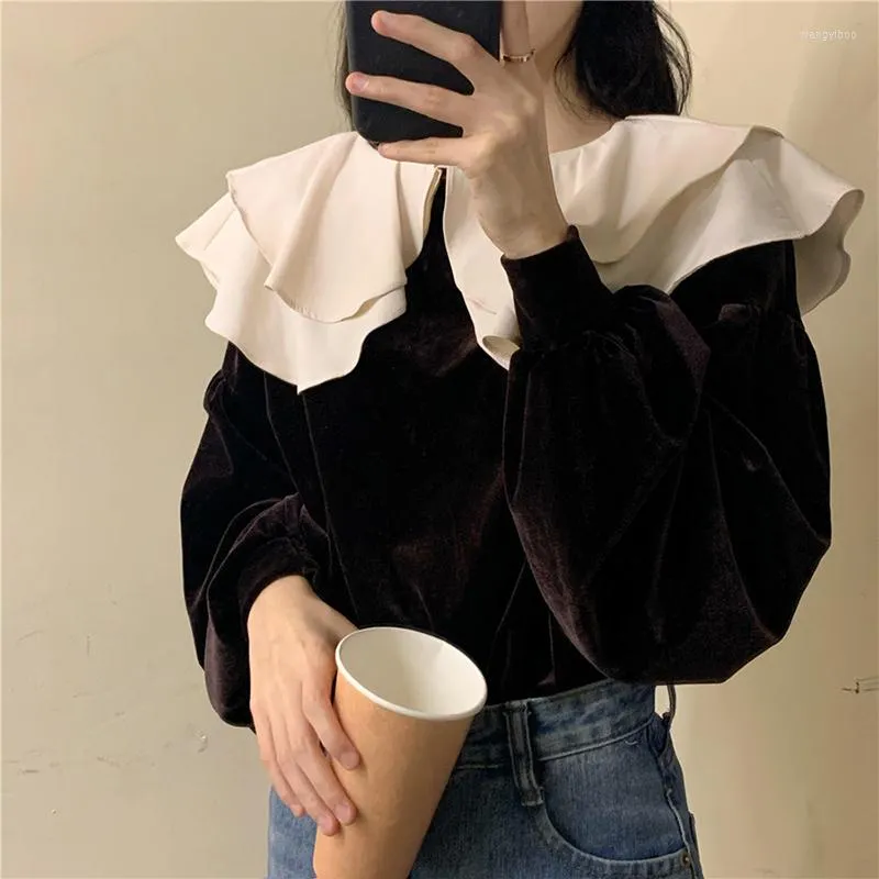 Damesblouses herfst Koreaanse versie van cascading lotusblad pop kraag shirt zwarte corduroy top lantaarn mouw blouse vrouwelijk