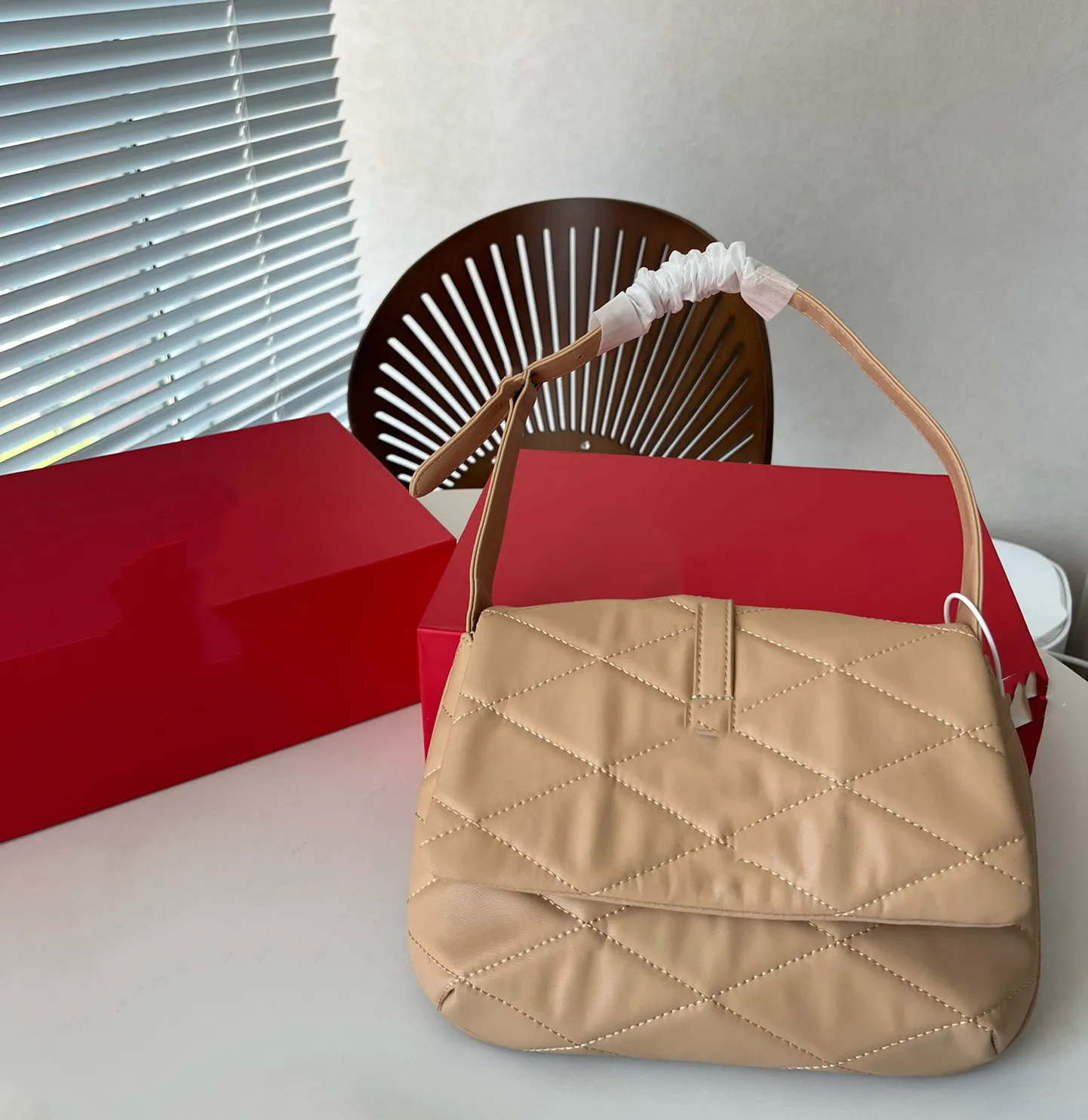 Женские плетеные сумки через плечо Дизайнерская большая сумка Duehesse с вместительными буквенными элементами с коробкой